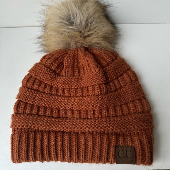 C.C Unisex Adults And Kids Beanie Hat - Winter hat Faux Fur Pom Pom Beanie - Picture 1 of 6